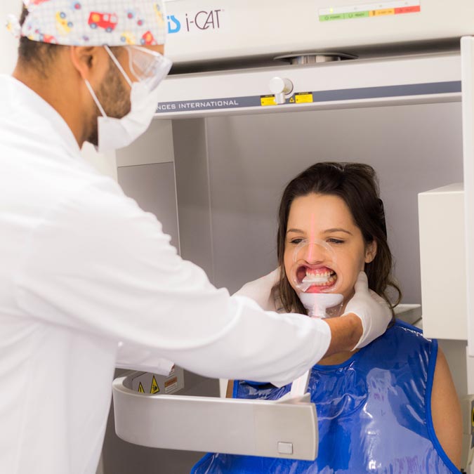 Tecnologia e segurança na extração do dente siso 