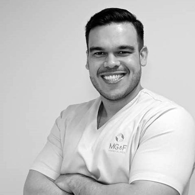 Bate-papo com o dentista: Dr Felipe Avelino explica os benefícios dos implantes imediatos 